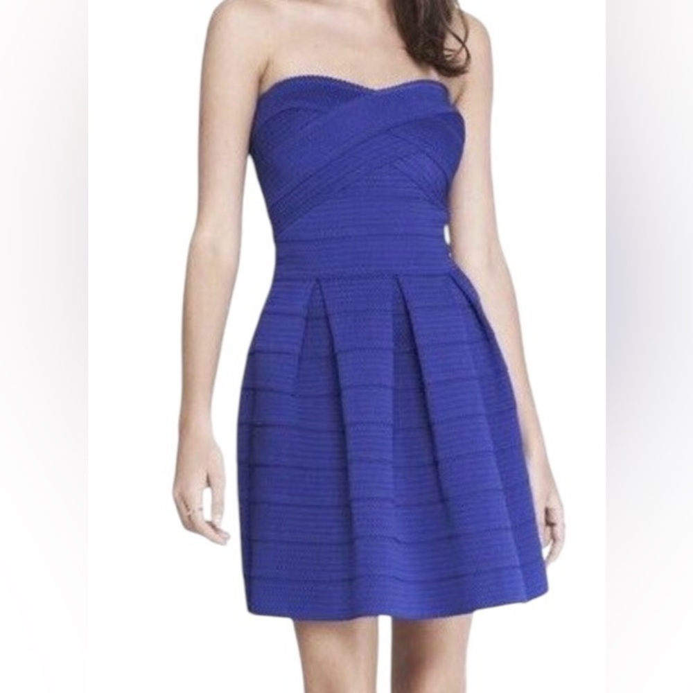 Sans Souci Royal Blue Size M Strapless Textured Mini Dress Cocktail Dress